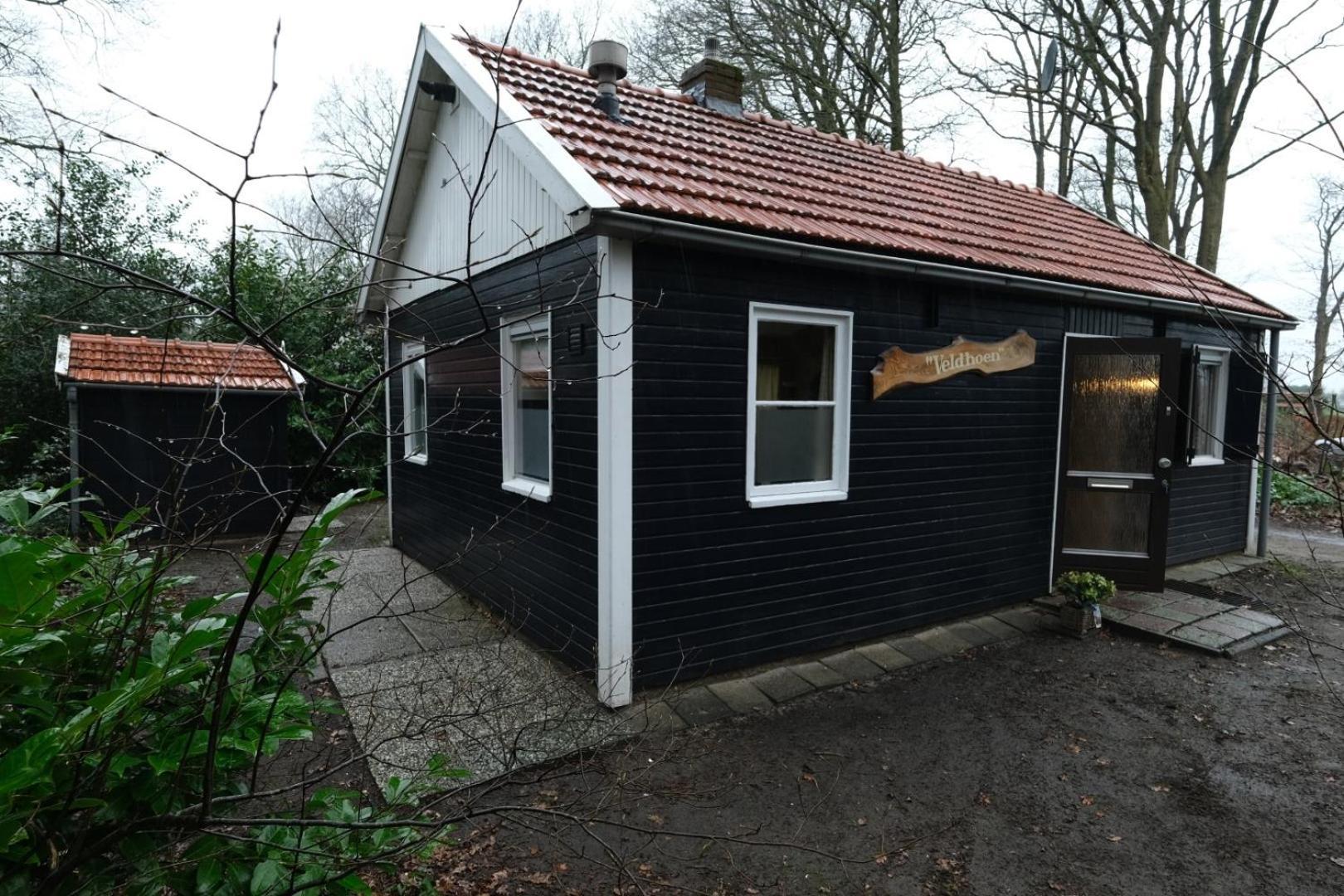 Vakantiehuis De Veldhoen Vrijgelegen Nabij De Rivier De Vecht Beerze Luaran gambar