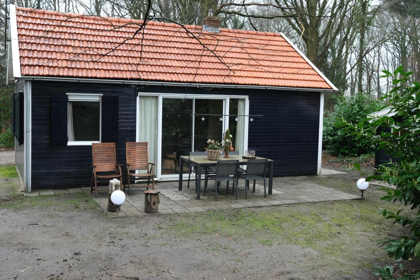 Vakantiehuis De Veldhoen Vrijgelegen Nabij De Rivier De Vecht Beerze Luaran gambar
