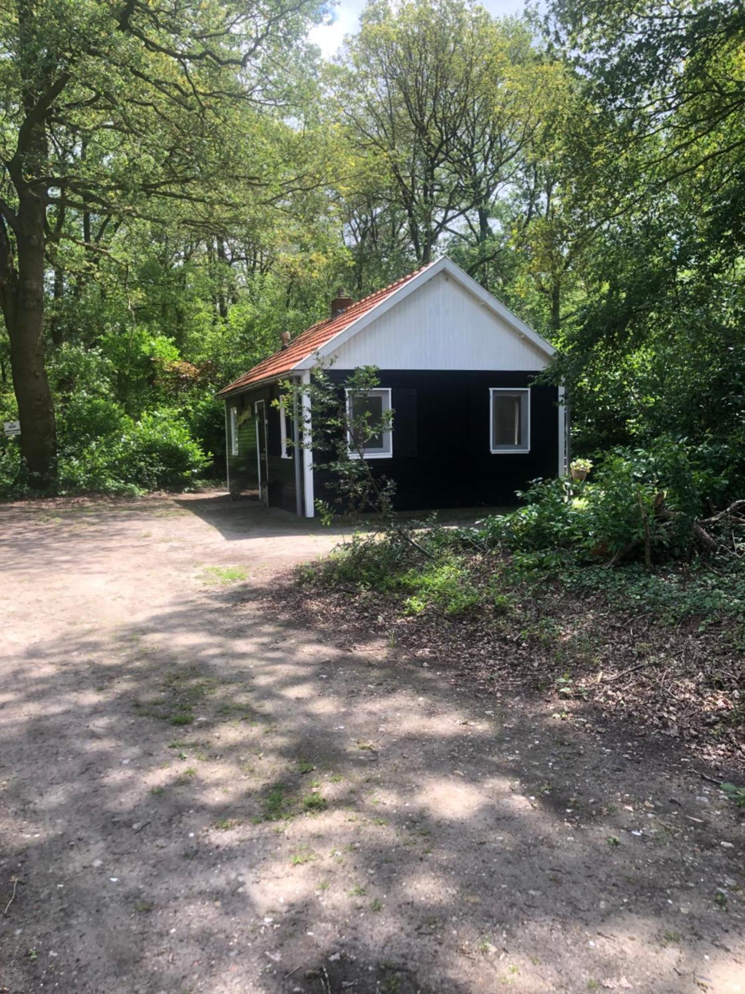 Vakantiehuis De Veldhoen Vrijgelegen Nabij De Rivier De Vecht Beerze Luaran gambar